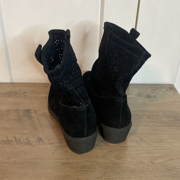 American Rag | Black Suede Women's Western Style Cowgirl Boots - 9 - Picture 4 of 6